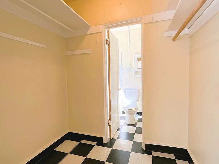 Kurdy Apartments — Photo 11