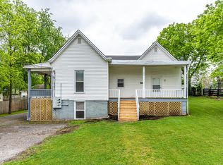 245 Mount Airy Ave, Paris, KY 40361