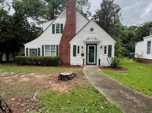 207 S Merrimac Dr, Fitzgerald, GA 31750