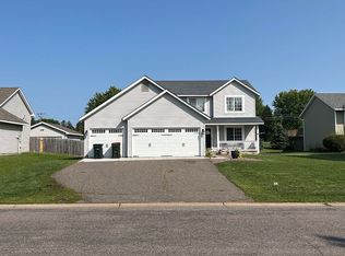 6705 94th St NE, Monticello, MN 55362