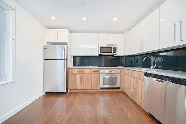 Rented by Living New York | media 6