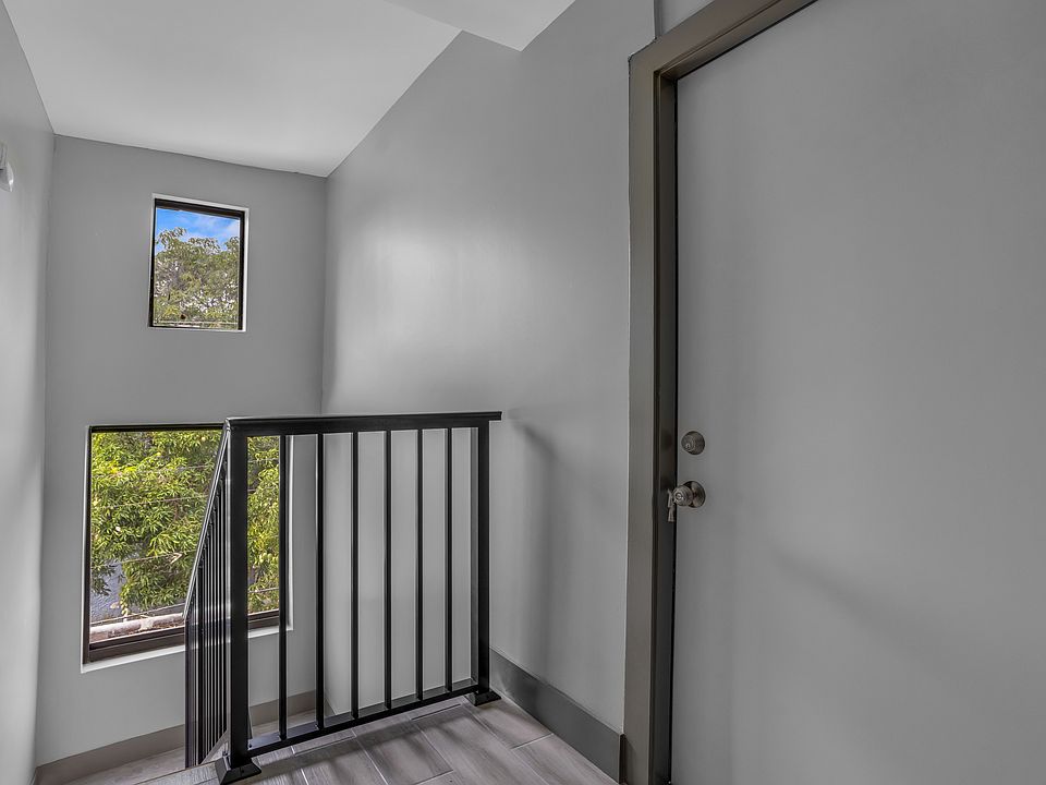 1st image of 1536 SW 9th St #103