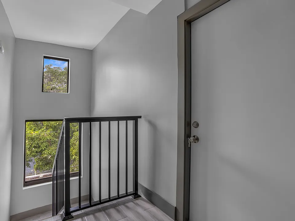 1536 Beekman