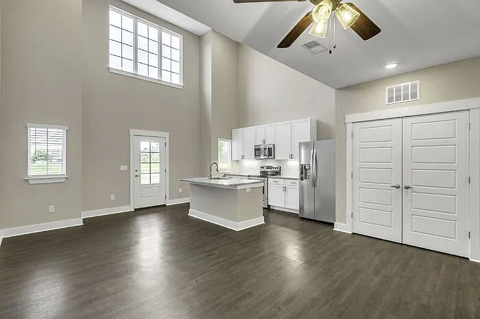 2 bed, 2.5 bath, 1432 sqft, $1,900 — Photo 4