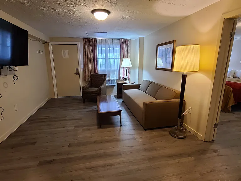 Presque Isle Extended Stay Suites — Photo 7