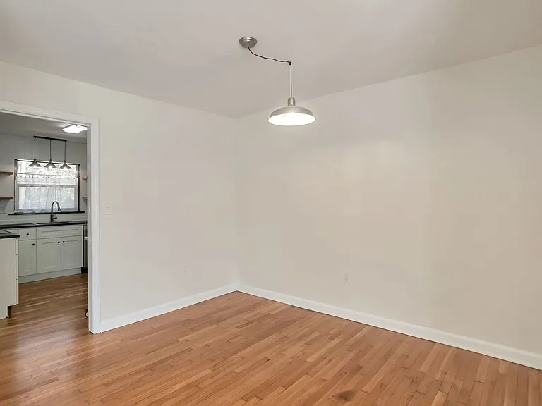 3036 Santa Monica Dr — Photo 8