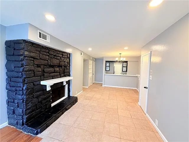 6320 Riverside Dr #233 — Photo 3
