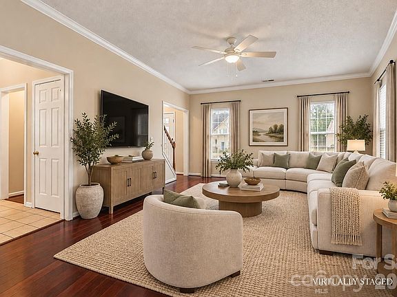 3rd image of 12806 English Walnut Ln