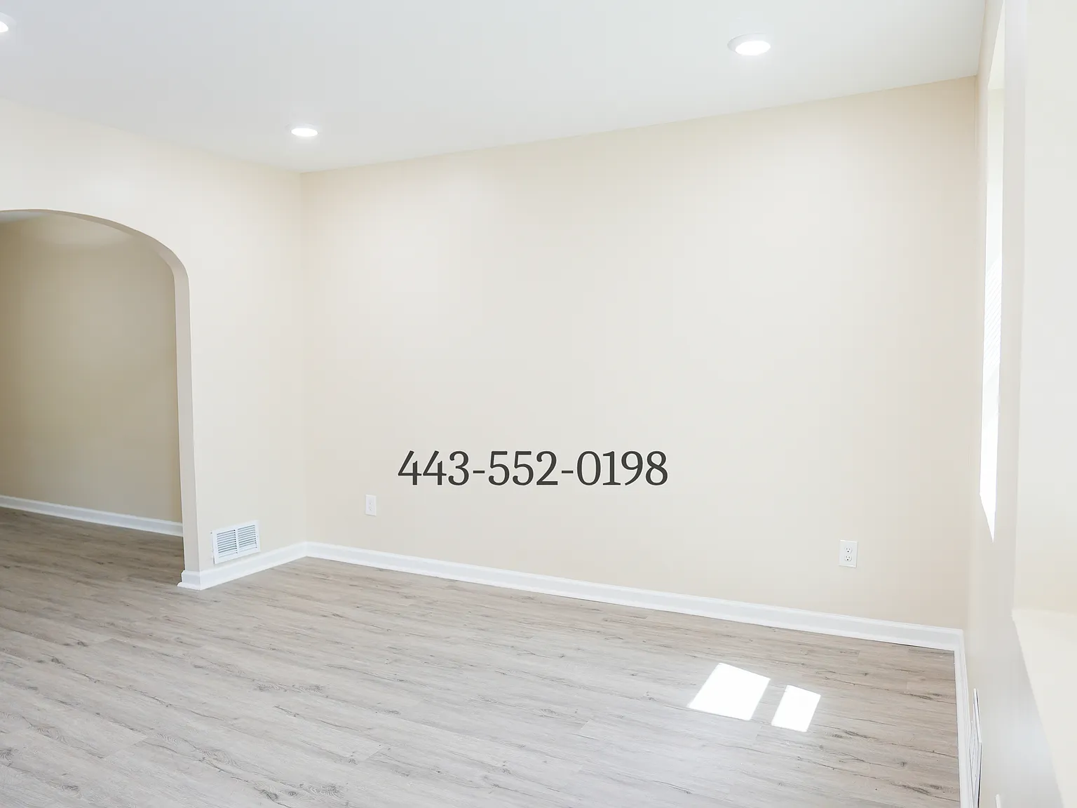3 bed, 1.5 bath, 1250 sqft, $2,200 — Photo 2