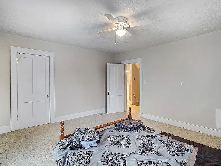 1407 Mound St — Photo 15
