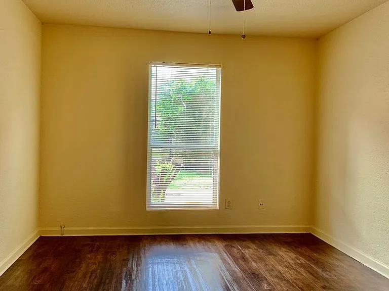 8100 Creekbend Dr #157 — Photo 12