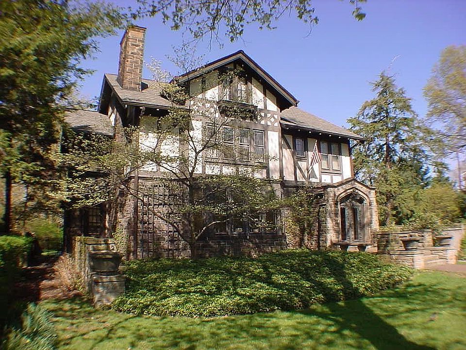 2252 Chatfield