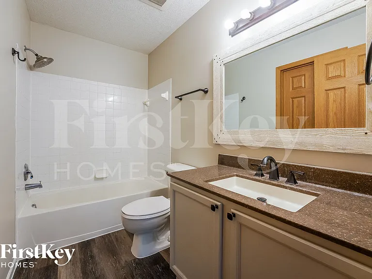 426 Flat River St — Photo 9