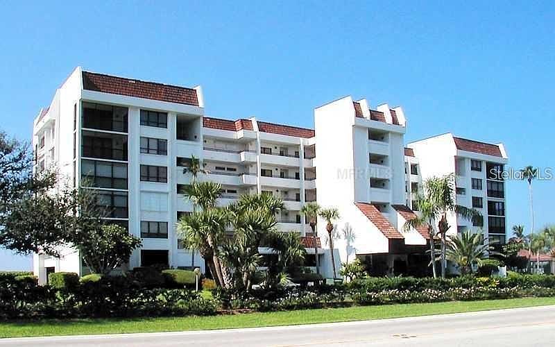2nd image of 4545 Gulf Of Mexico Dr APT 311