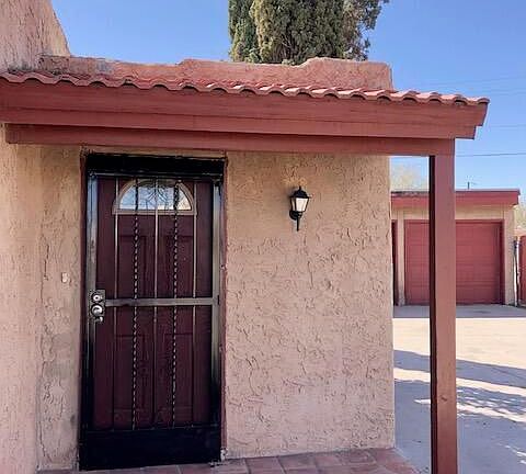 4th image of 10701 Ivanhoe Dr