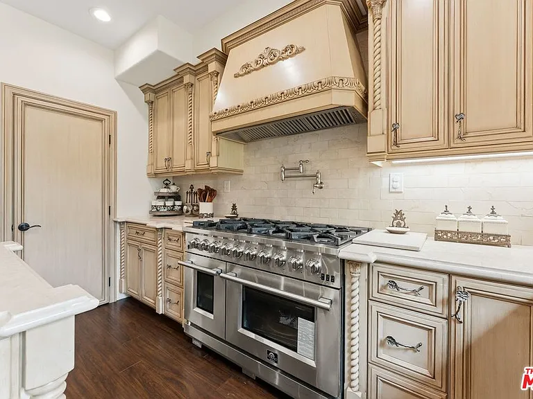 11564 Apulia Ct — Photo 18