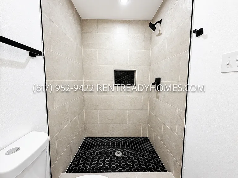 1510 W Jefferson Blvd #107 — Photo 9