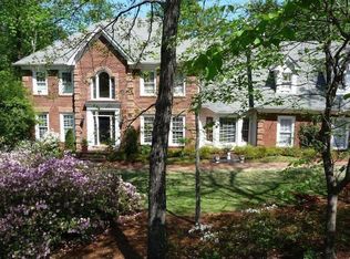 5555 Powers Ridge Ct, Sandy Springs, GA 30327