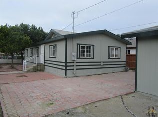 1112 Lexington St, Delano, CA 93215