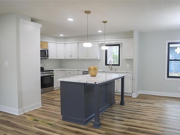 5th image of 4801 NE Sherwood Dr