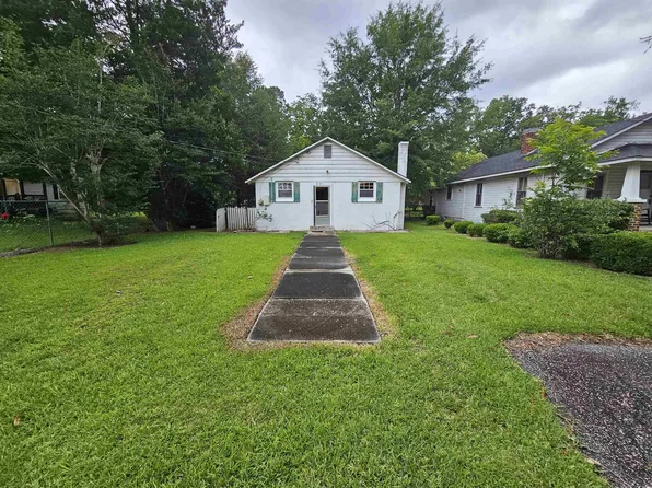 331 Dixon St., Mullins, SC 29574