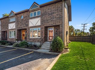 214 N West Ave APT 5, Elmhurst, IL