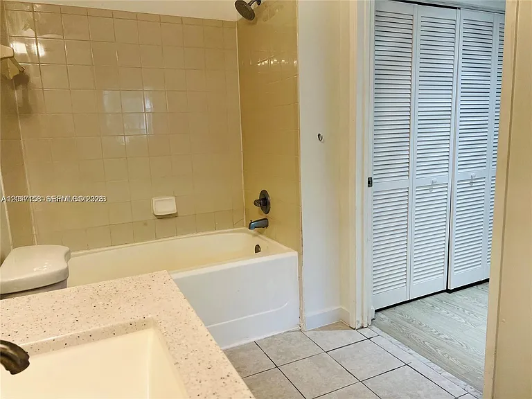 1900 Van Buren St #111B — Photo 18