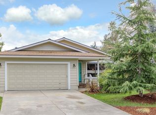 717 W 1st St, Phoenix, OR 97535