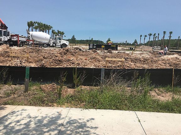 3rd image of 9267 Laureate Blvd