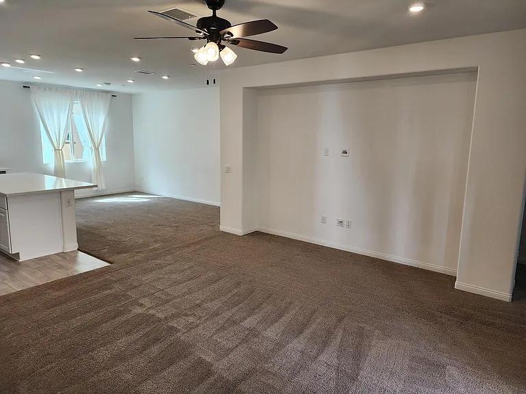 1528 Redbud Way — Photo 14