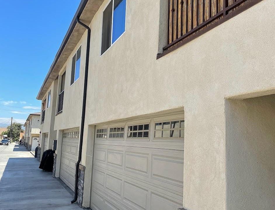 1st image of 4854 E Live Oak St #9