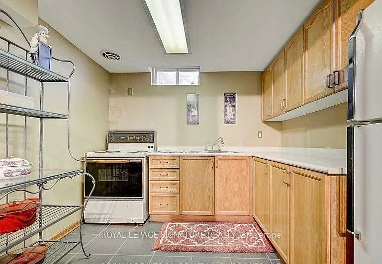 608 Springview Dr — Photo 5