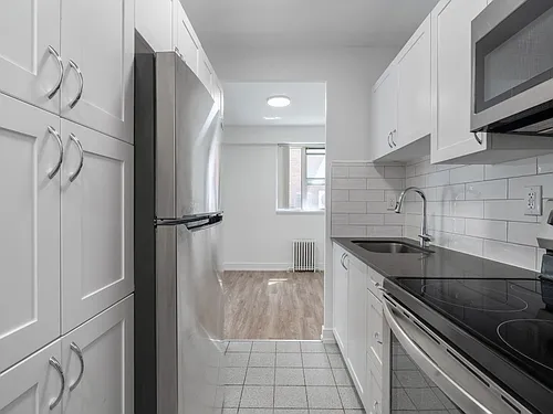 161 Saint George St Photo 1