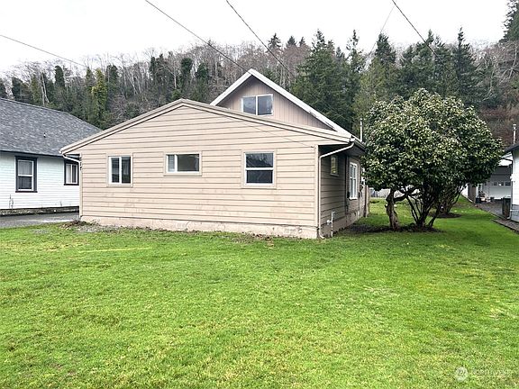 2nd image of 217 Chenault Avenue