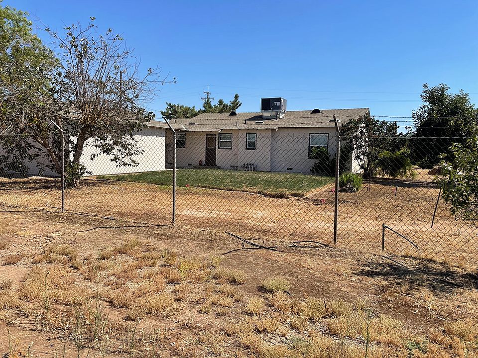 2nd image of 10822 E Tulare Ave