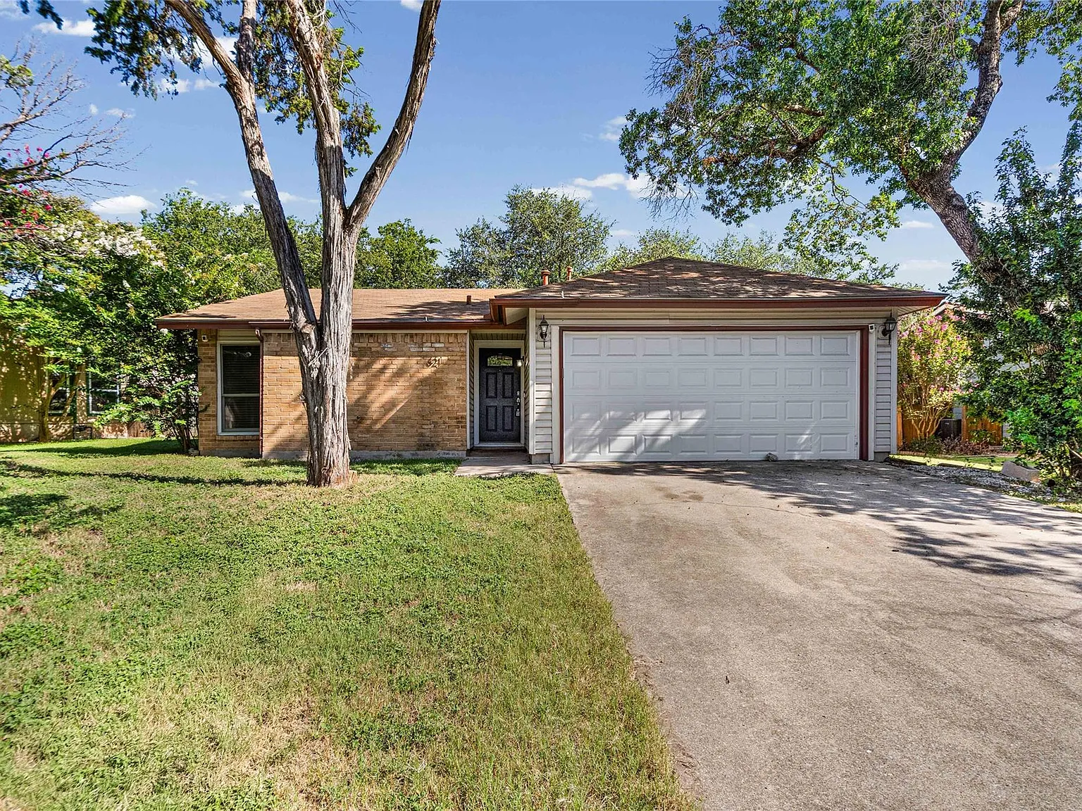 3 bed, 2.0 bath, 1123 sqft, $1,895 — Photo 1