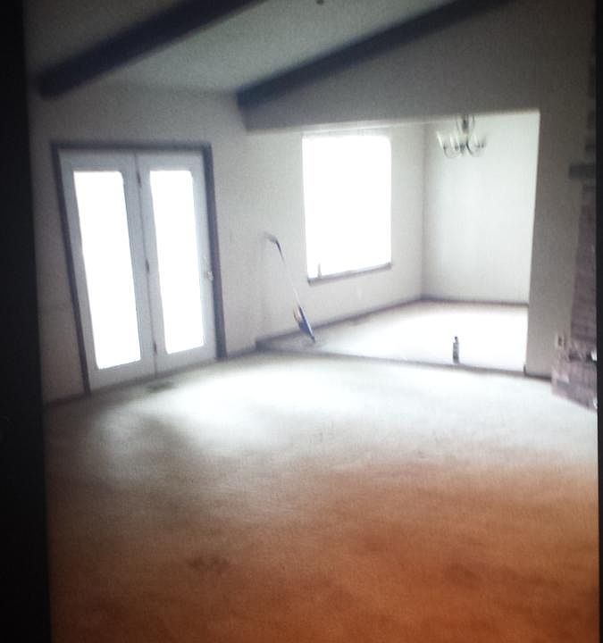 1st image of 1513 W Chestnut Ave