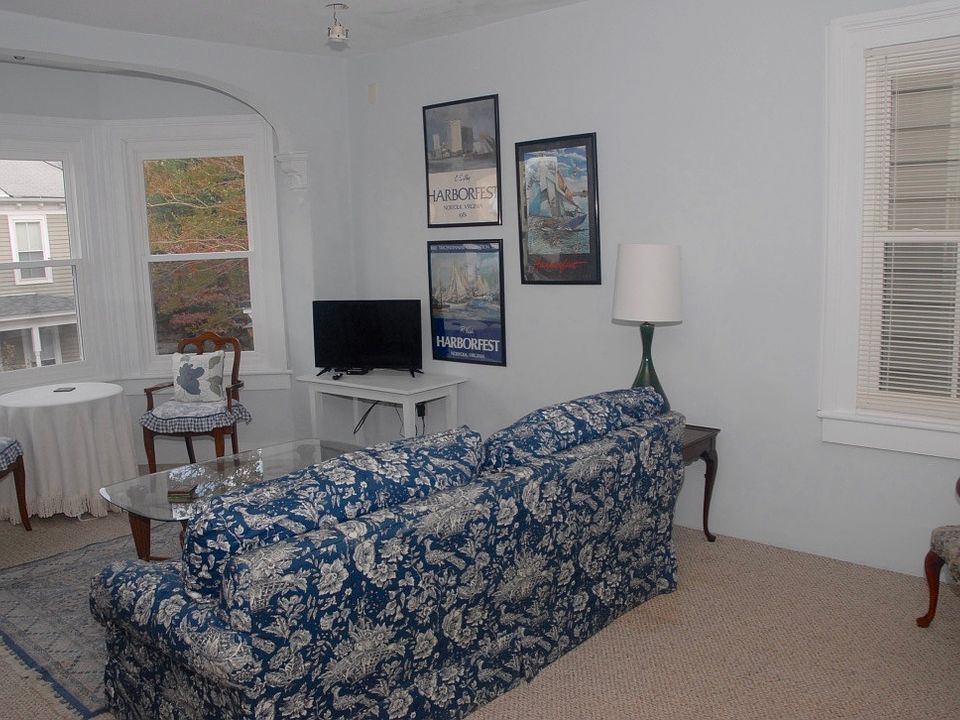 2nd image of 328 Middle St