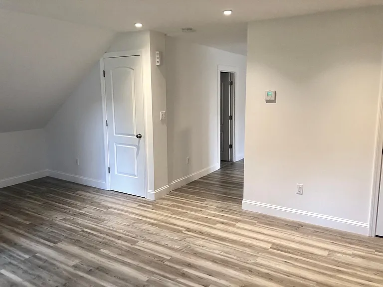 37 Terryville Ave #3 — Photo 2