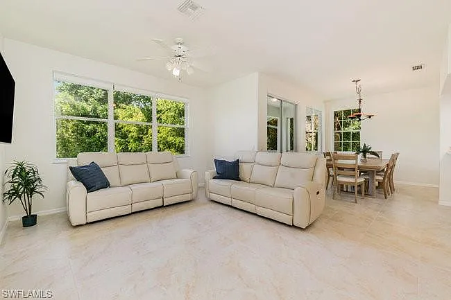 2 bed, 2.0 bath, 1674 sqft, $7,500 — Photo 4