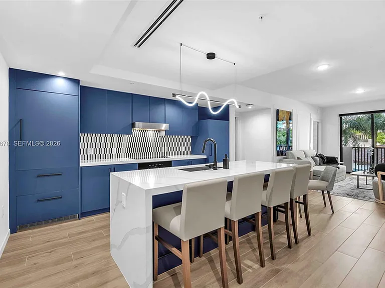4220 Laguna St #505 — Photo 7