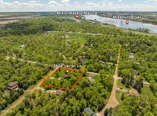 7500 Lariat Ln, Bismarck, ND 58503