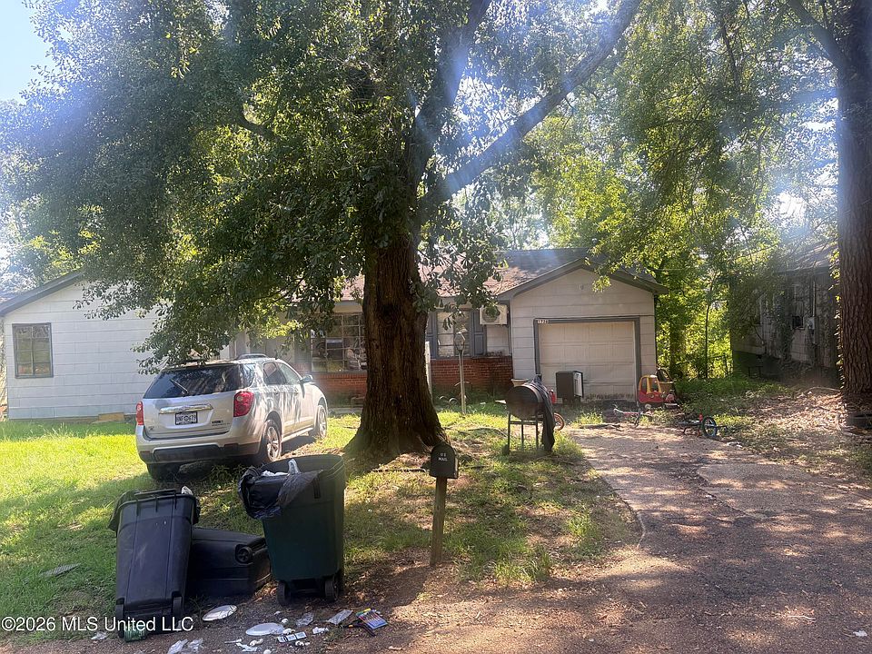 1st image of 1736 Gibraltar Dr