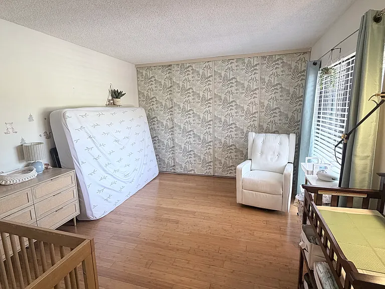 724 7th Ct — Photo 24