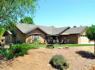 5715 Lone Pine Pl, Adelaide, CA 93446