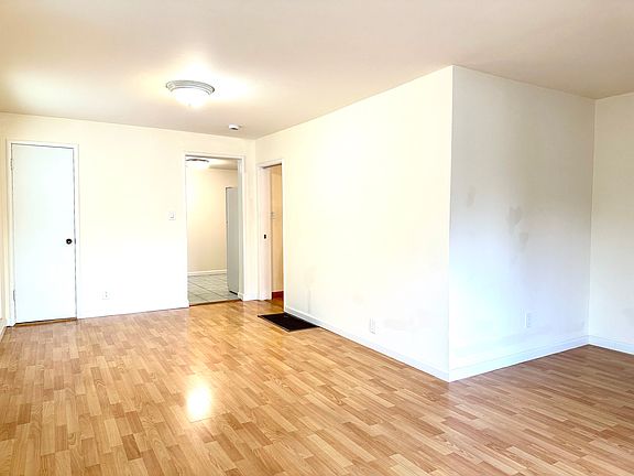 4th image of 1459 E 33rd St #1