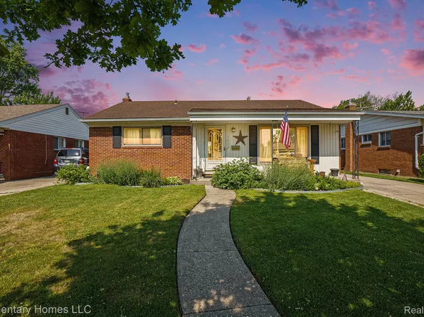 28835 Joan St, Saint Clair Shores, MI 48081