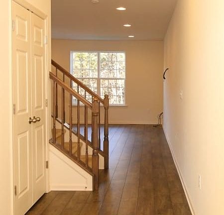 2nd image of 20 Braeburn Dr