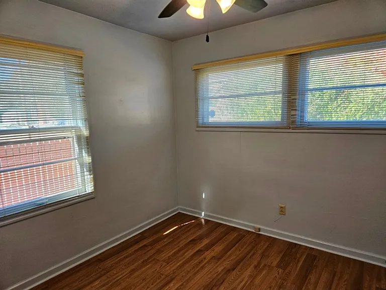 1460-1462 Trade St SE — Photo 10