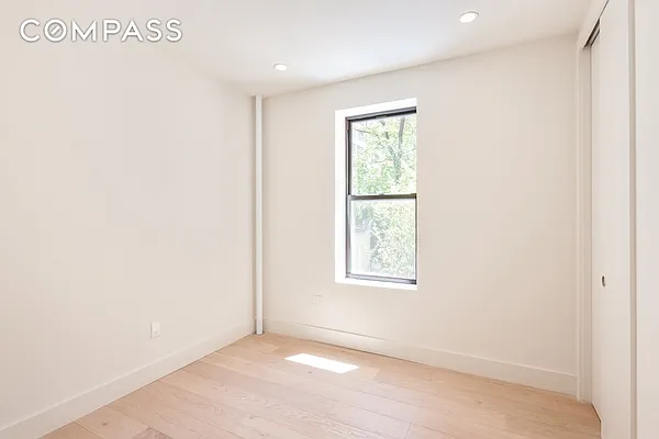 Rented by Compass | media 39